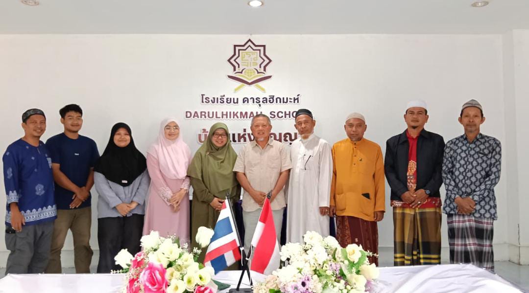 Kunjungan Pembina Yayasan dan Direktur Sekolah Alam Purwakarta ke Darul Hikmah School, Narathiwat - Thailand